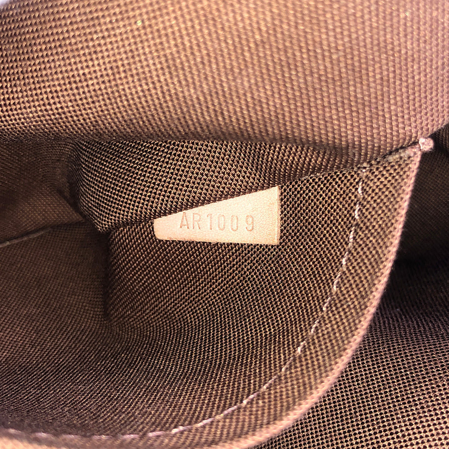 LOUIS VUITTON Handbag